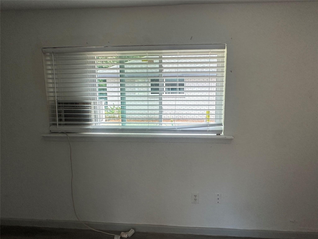 5405 Suez Street - Photo 3