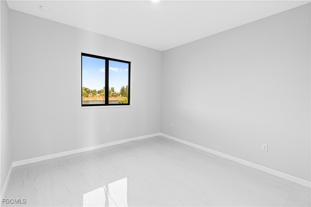 3340 Ne 19th Avenue - Photo 7