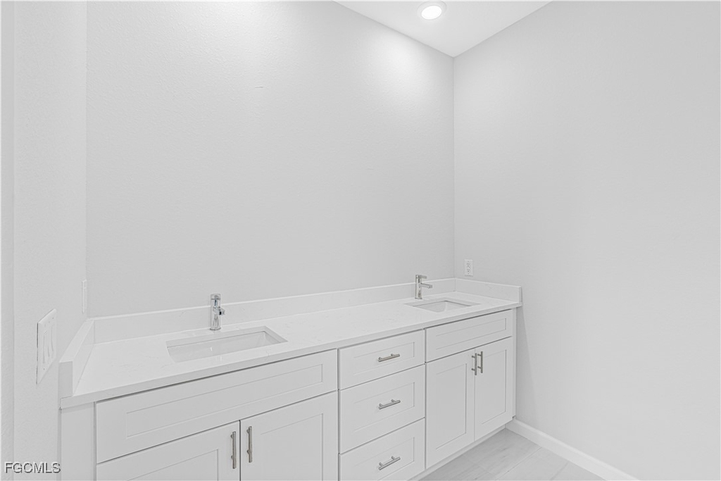 3340 Ne 19th Avenue - Photo 11