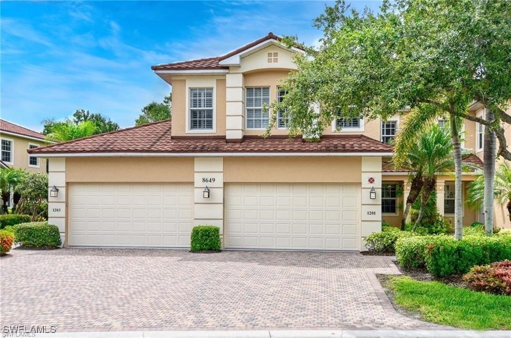 8649 Champions Point - Photo 1