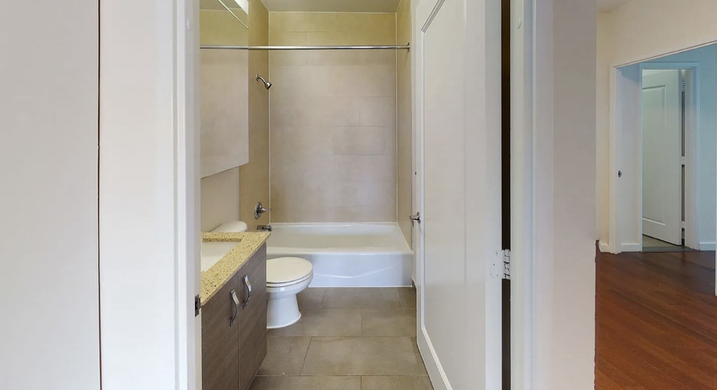 401 East 34th Street, Unit S14c - Photo 3