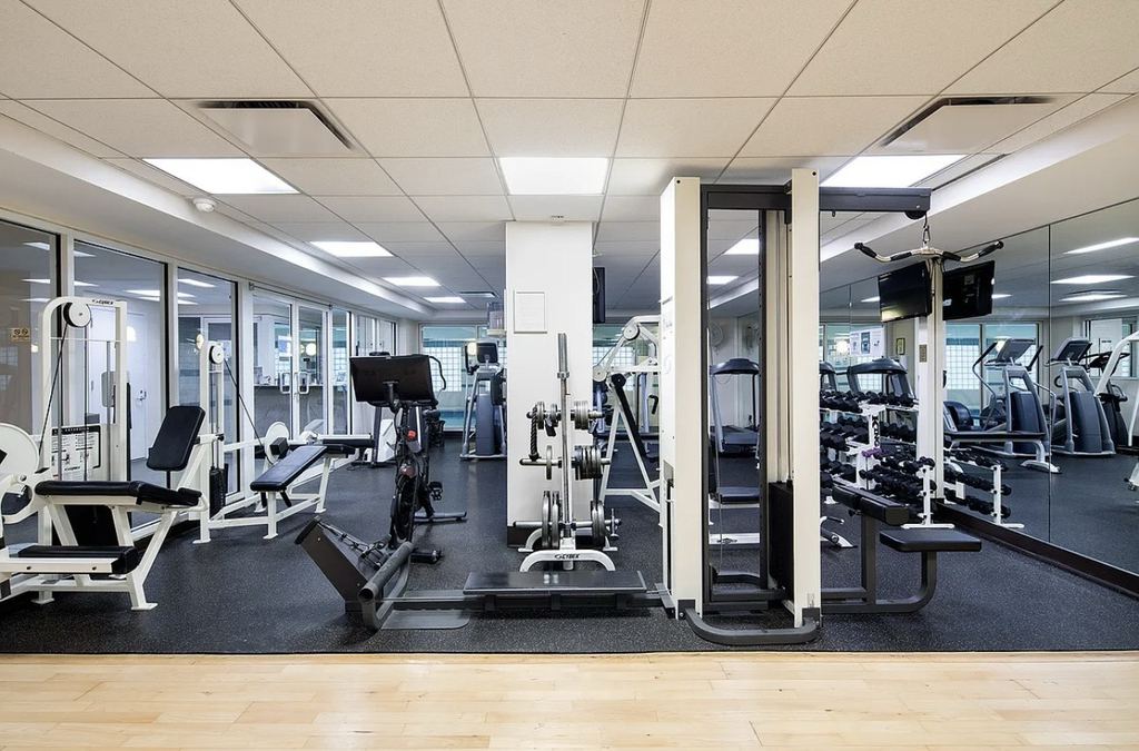 150 East 57th Street, Unit 22e - Photo 9