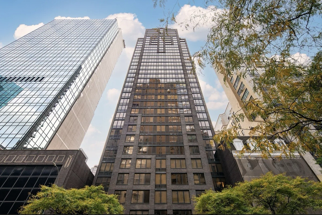 150 East 57th Street, Unit 22e - Photo 8