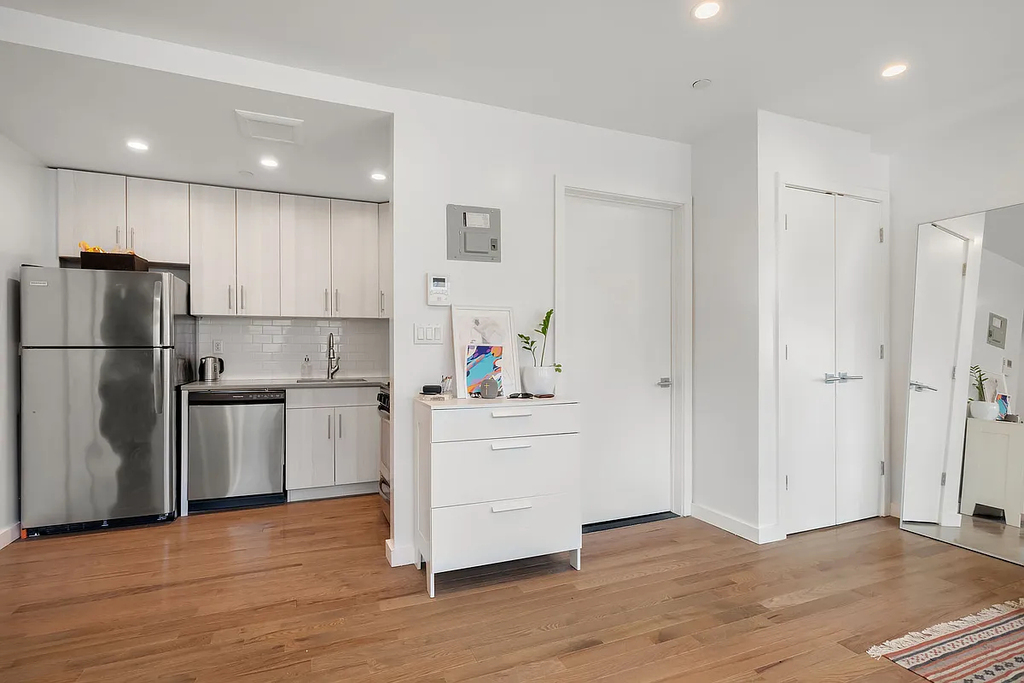 11 Orient Avenue - Photo 1