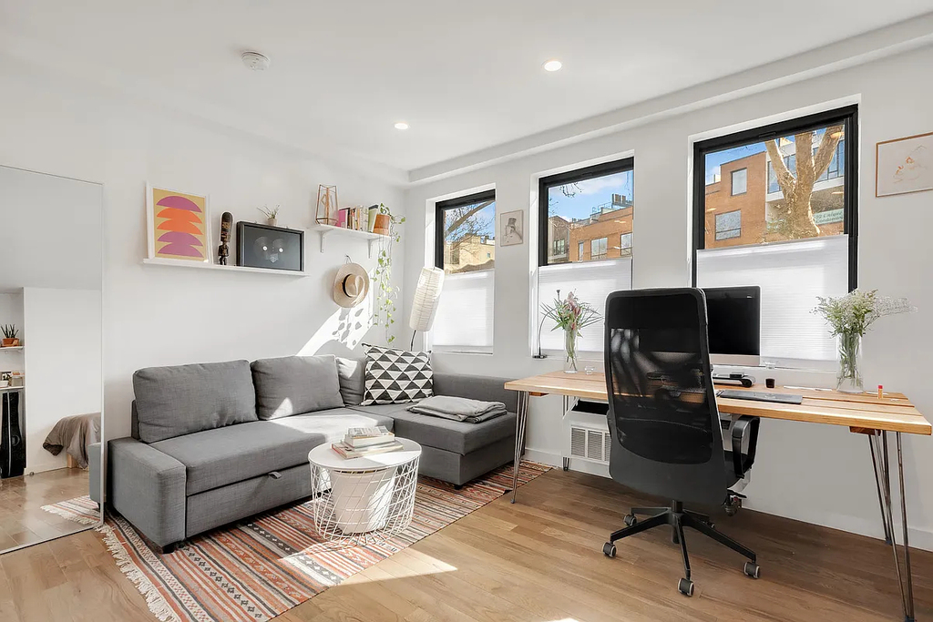 11 Orient Avenue - Photo 0