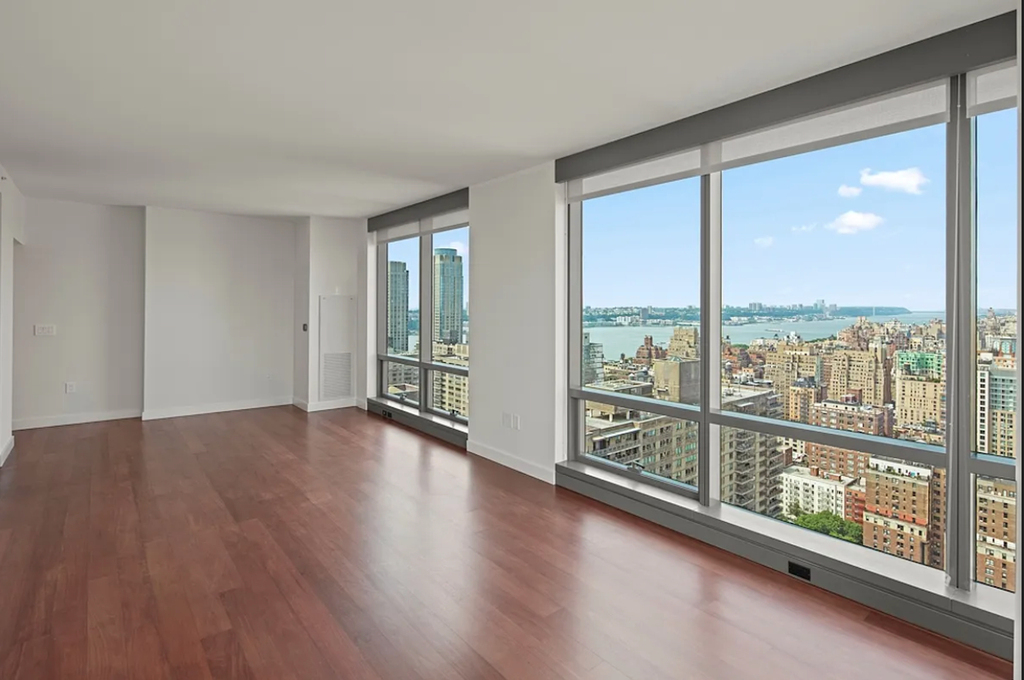  West 67th Street - Photo 2