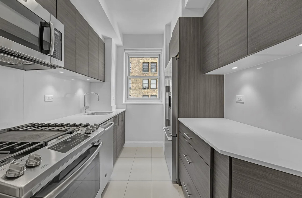 20 Park Avenue, Unit 008c - Photo 4