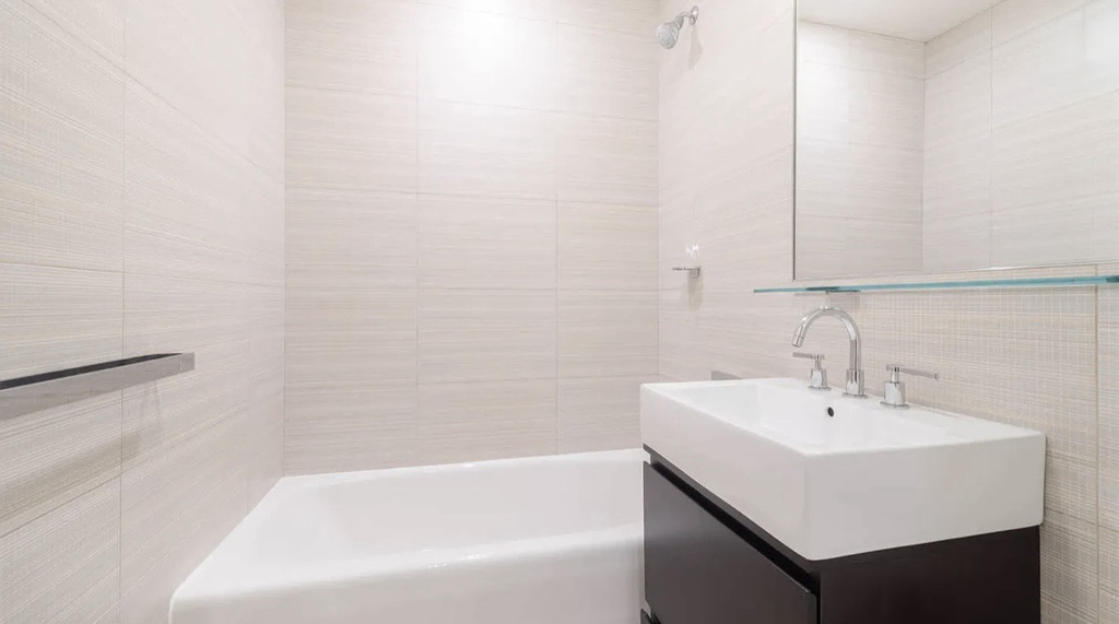 300 East 39th Street, Unit Phg - Photo 15