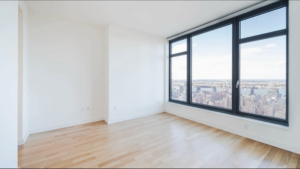 300 East 39th Street, Unit Phg - Photo 9