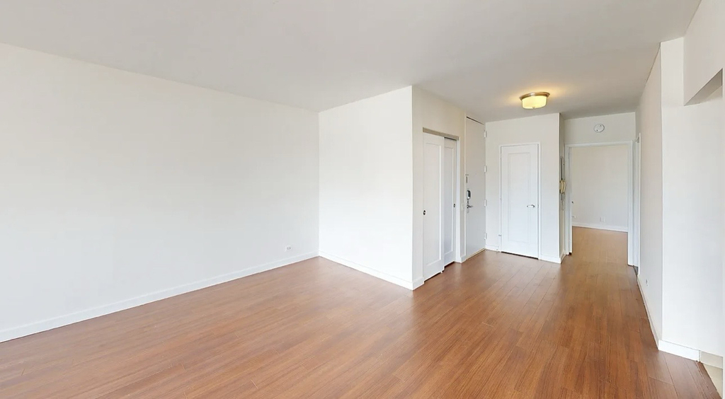 401 East 34th Street, Unit S8k - Photo 1