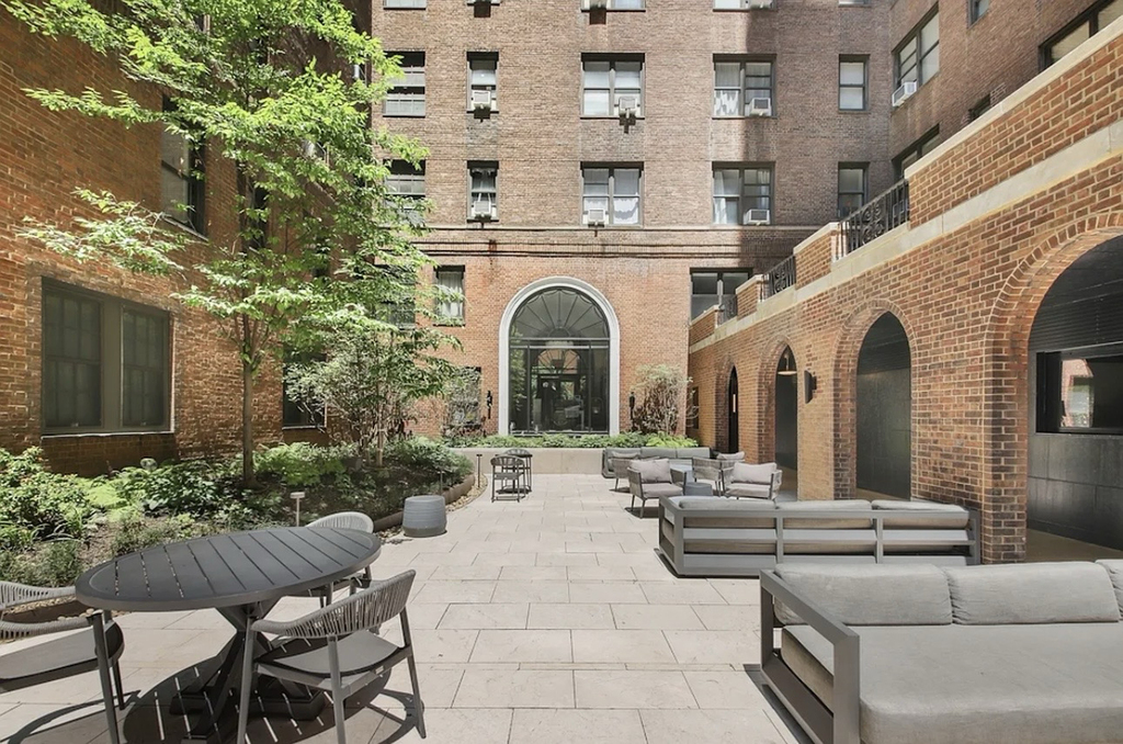 160 East 48th Street, Unit 14-l2 - Photo 8