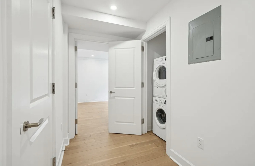 160 East 48th Street, Unit 14-l2 - Photo 5