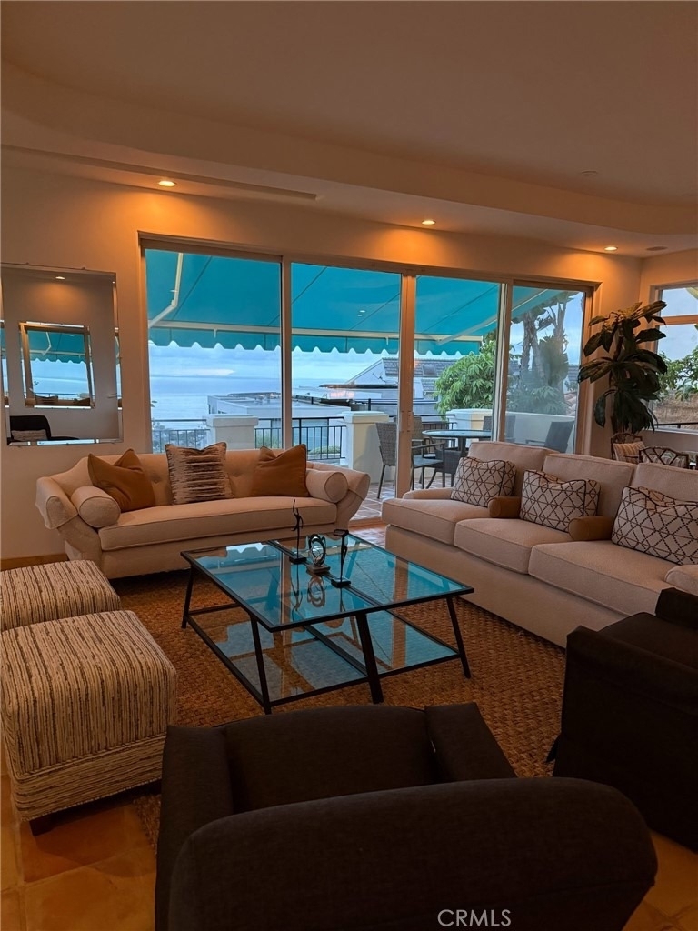 1050 Skyline - Photo 30