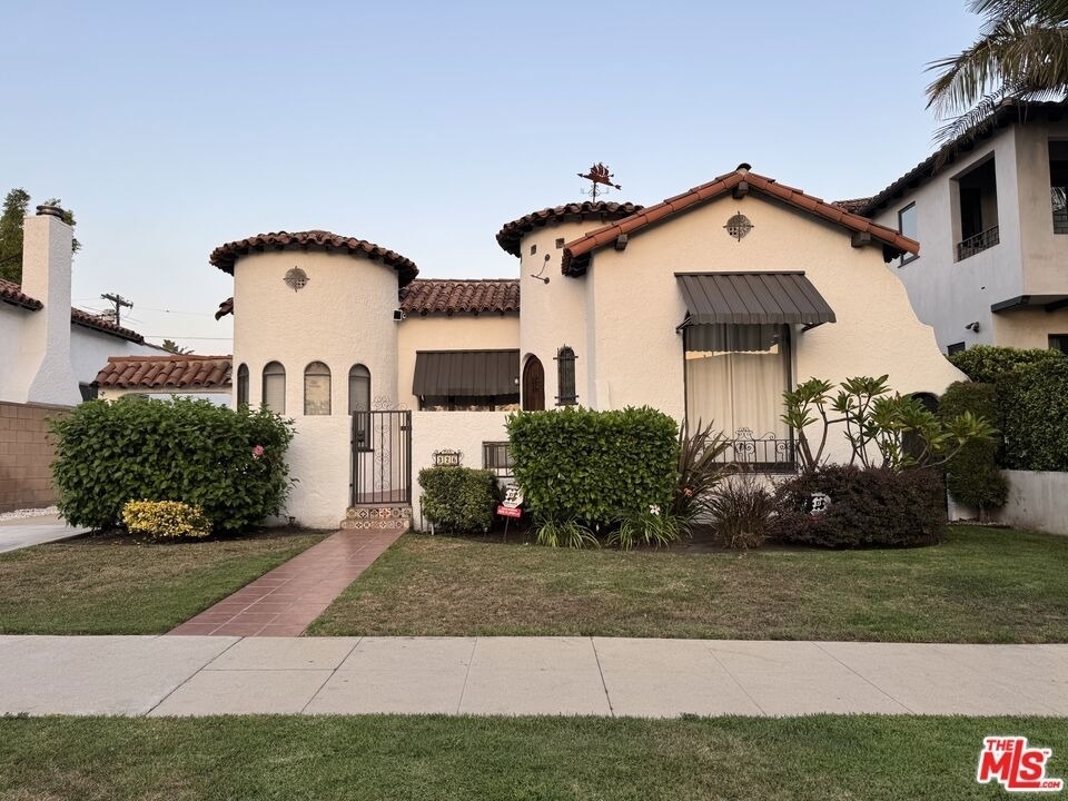 326 N La Jolla Avenue - Photo 0