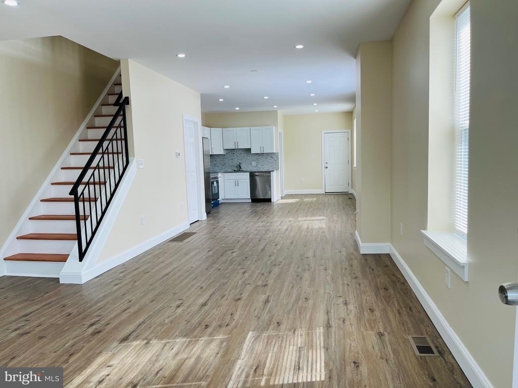 633 S 57th Street - Photo 5