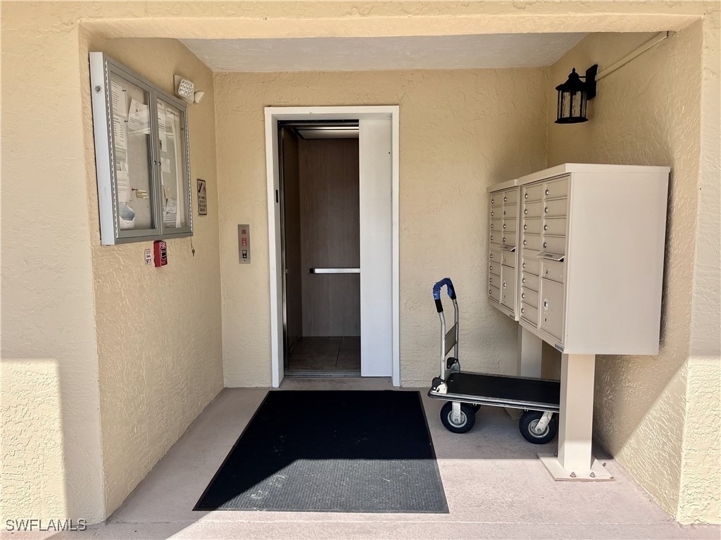 3685 Amberly Circle W - Photo 17