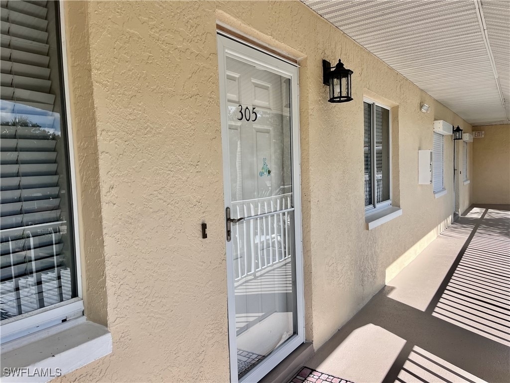 3685 Amberly Circle W - Photo 16