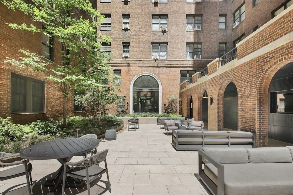 160 East 48th Street, Unit 6e-3 - Photo 7