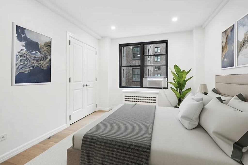 160 East 48th Street, Unit 6e-3 - Photo 3