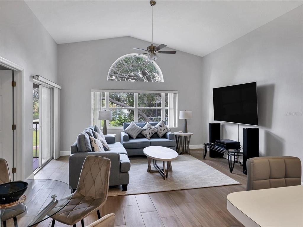 7234 Eleanor Circle - Photo 3