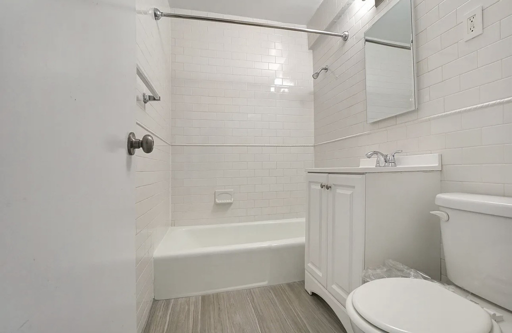200 East 33rd Street, Unit 26g - Photo 8