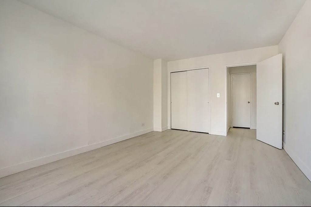 200 East 33rd Street, Unit 26g - Photo 7