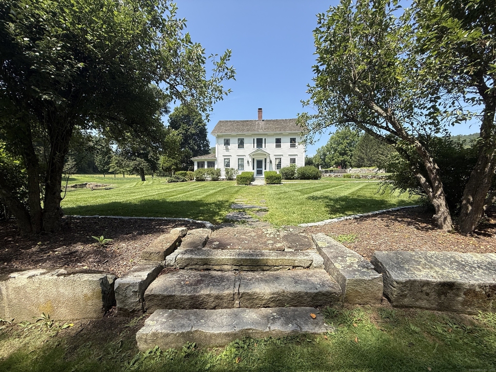 28 Dugway Road - Photo 0