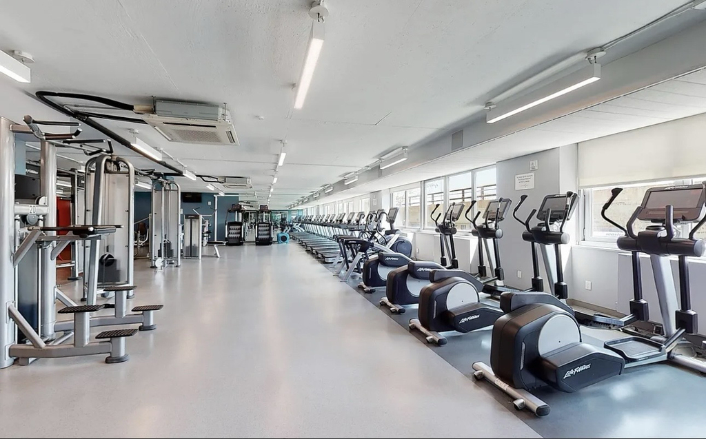 401 East 34th Street, Unit N30f - Photo 6