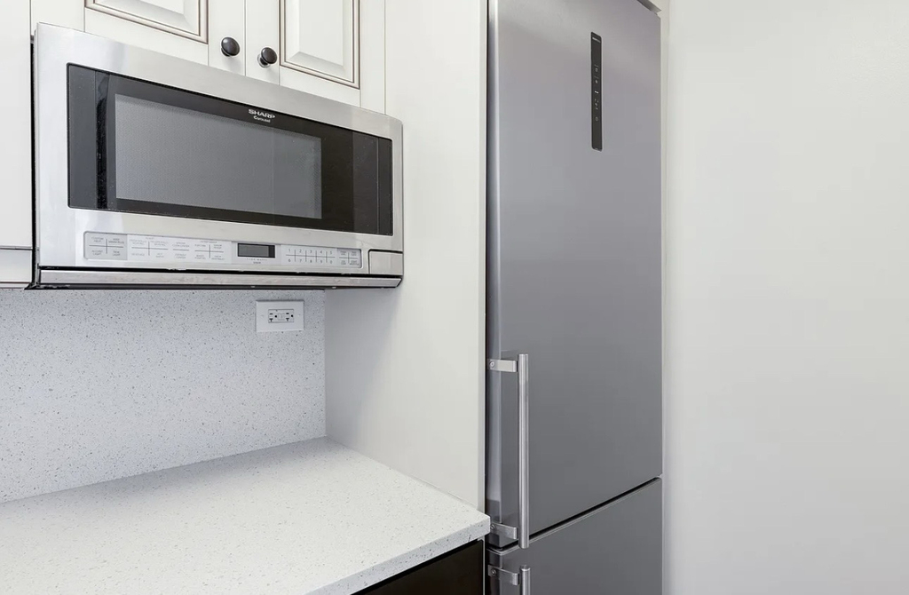 417 East 57th Street, Unit 4a - Photo 3