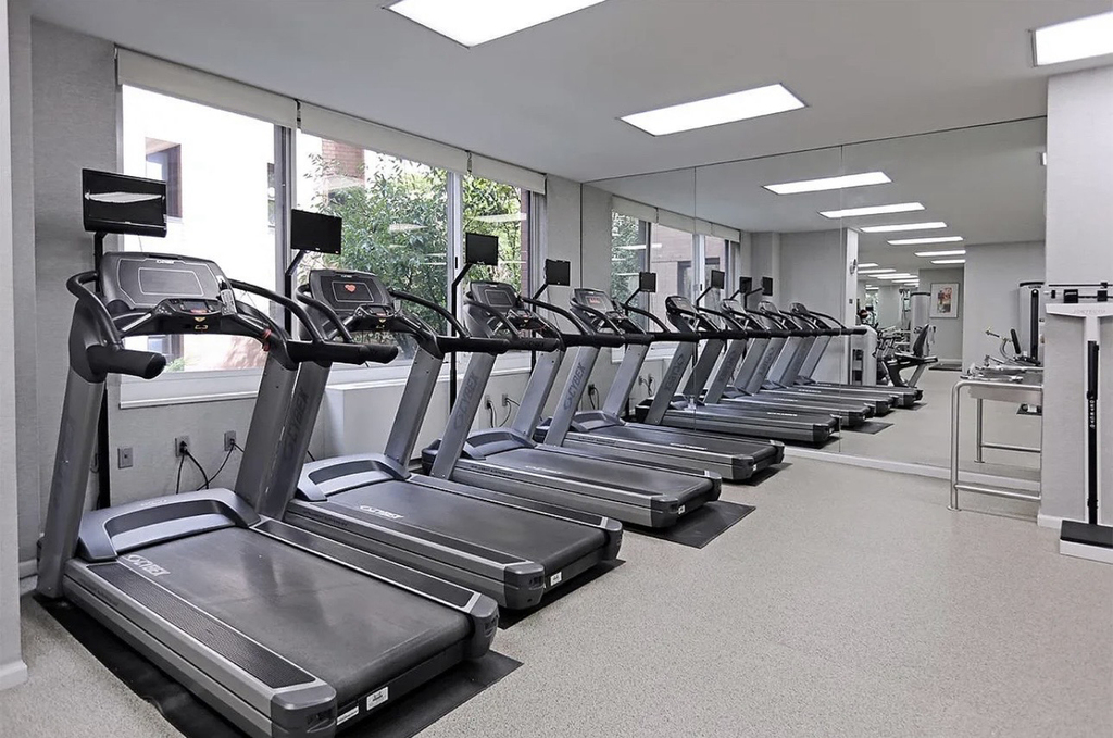 240 East 39th Street, Unit 17f - Photo 5