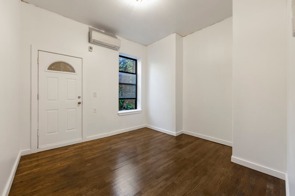 74 Eldert Street - Photo 3