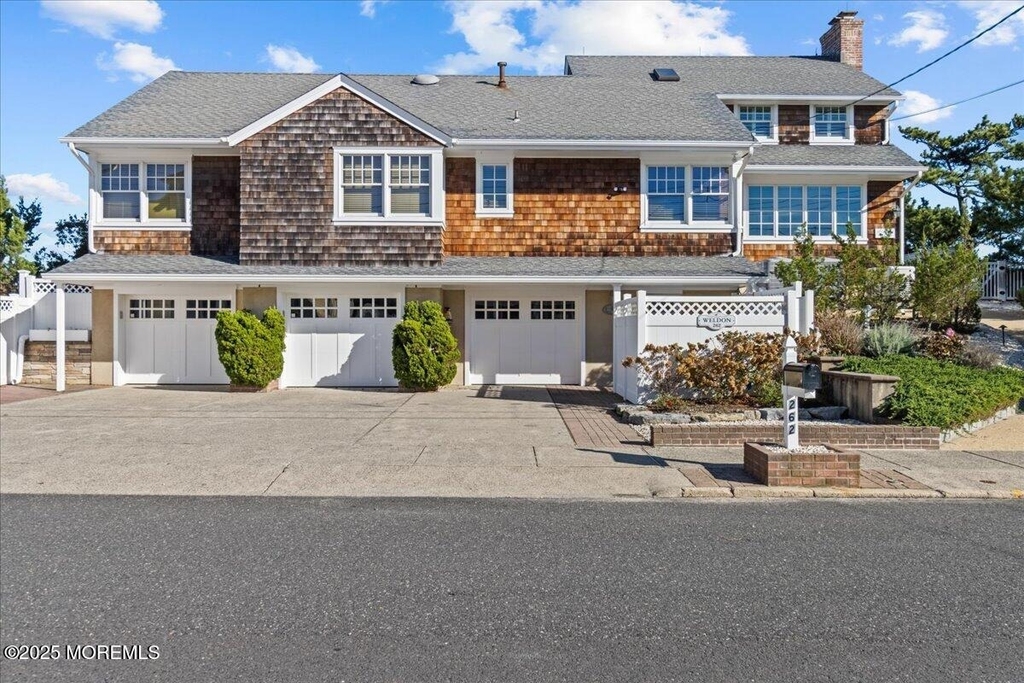 262 Sunset Lane - Photo 1