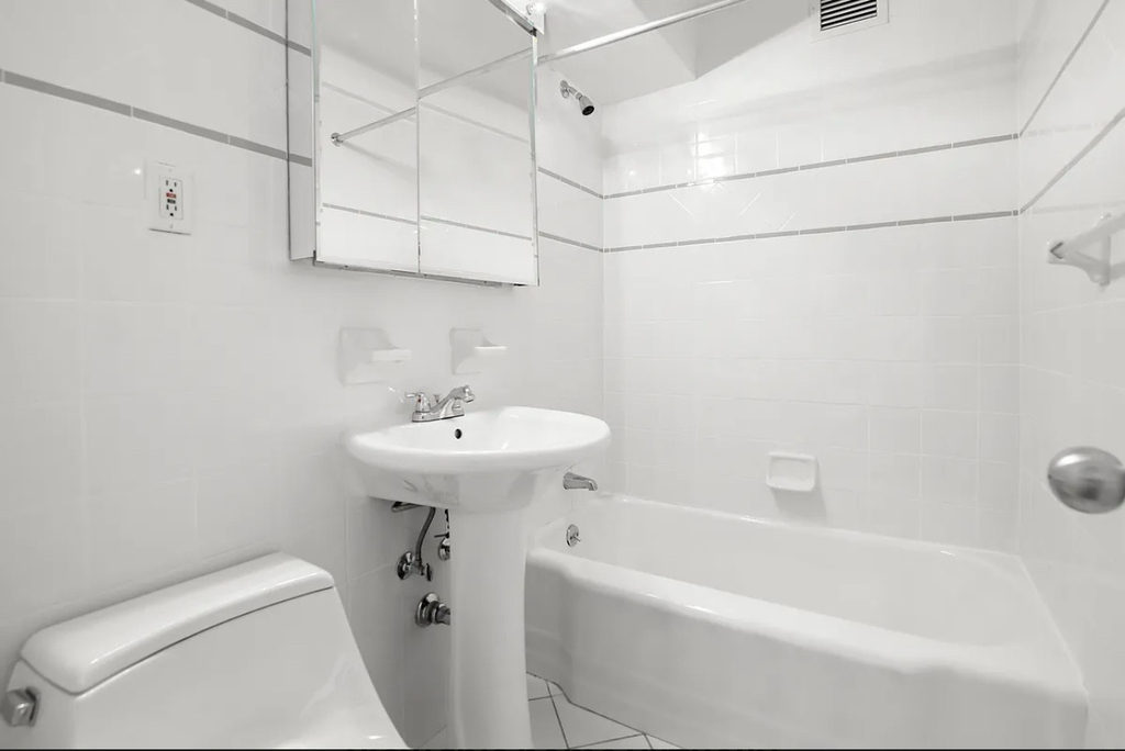 340 East 51st Street, Unit 005f - Photo 5