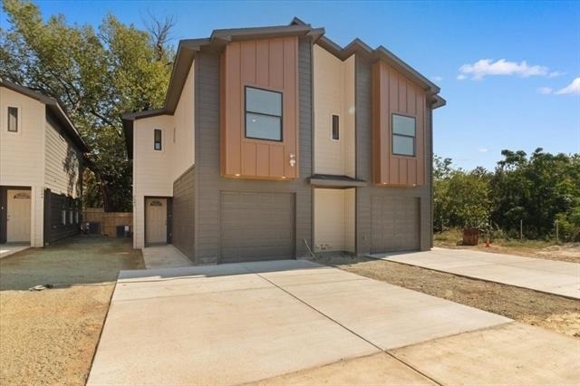2644 Hutchinson Street - Photo 0
