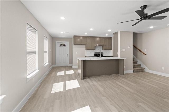 2644 Hutchinson Street - Photo 1