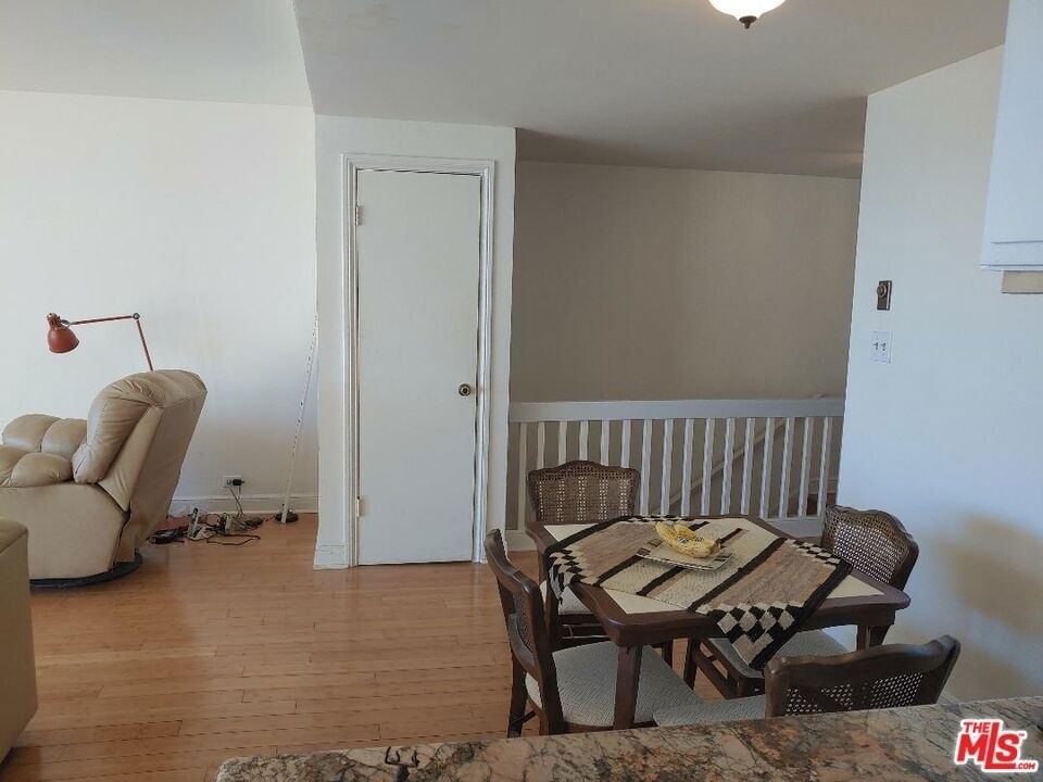 23918 De Ville Way - Photo 11