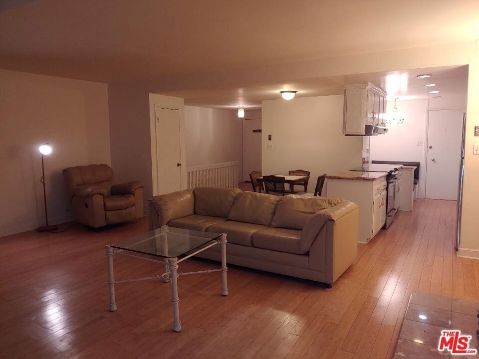 23918 De Ville Way - Photo 6