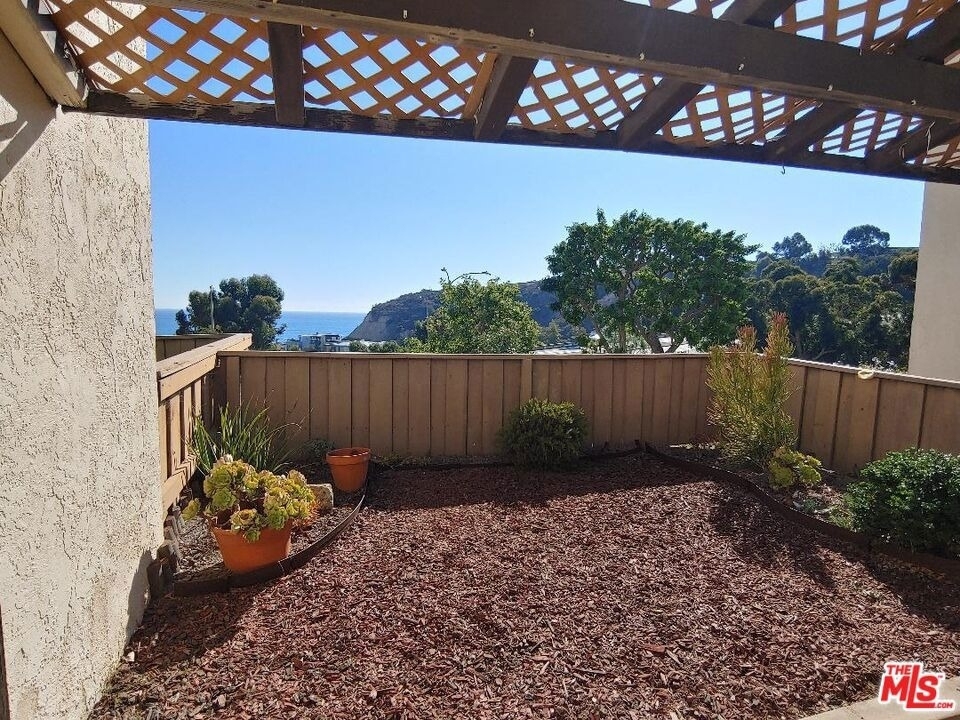 23918 De Ville Way - Photo 49