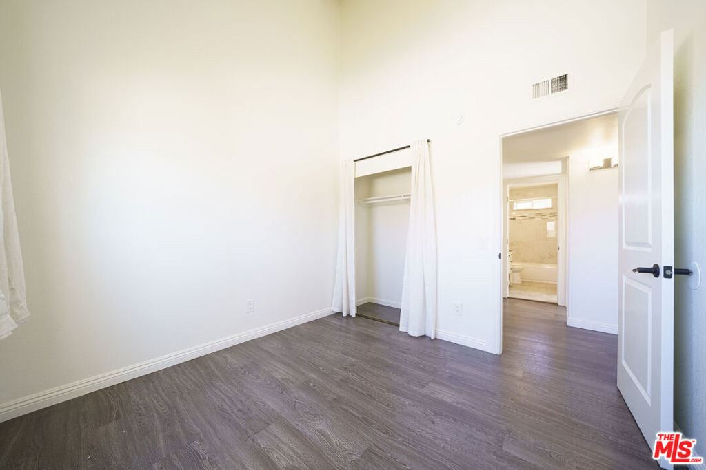 43609 Stanridge Avenue - Photo 8