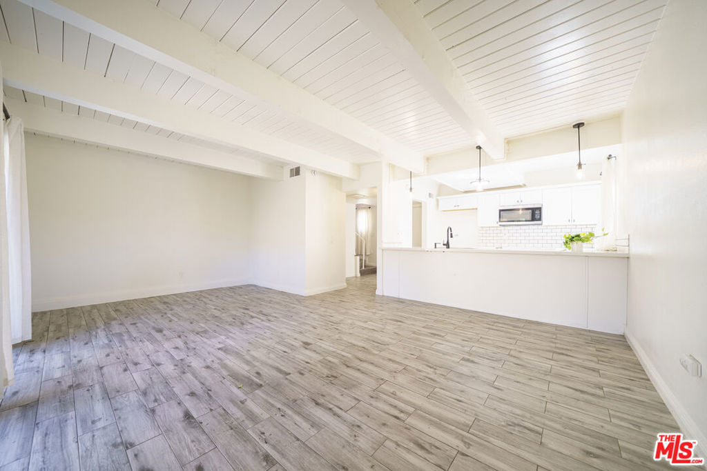 43609 Stanridge Avenue - Photo 3