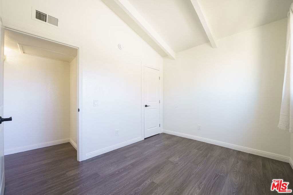 43609 Stanridge Avenue - Photo 6