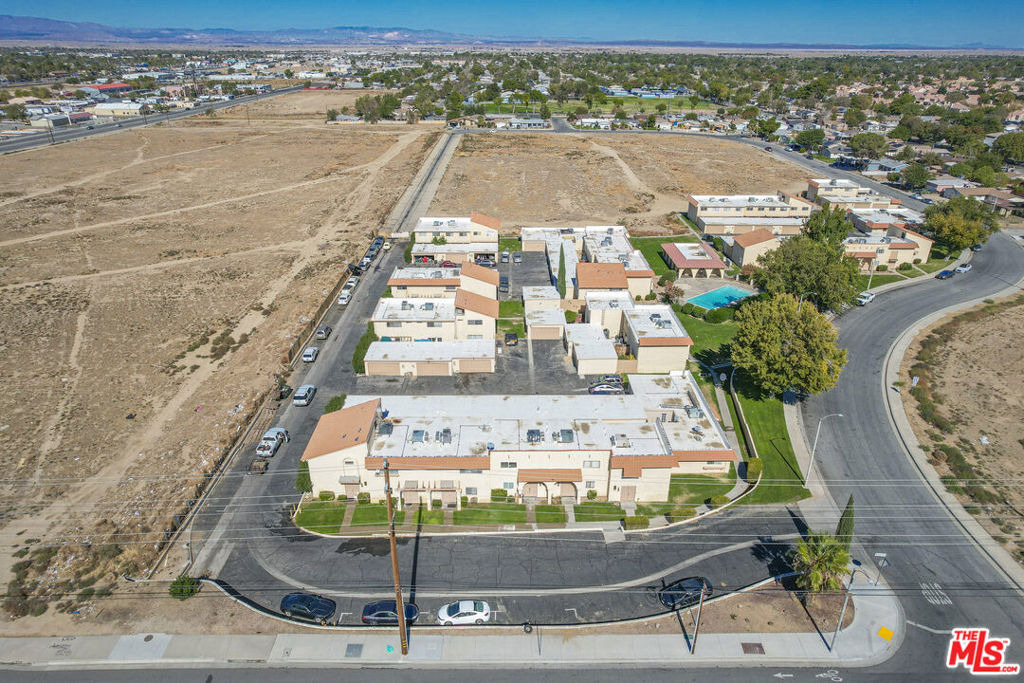 43609 Stanridge Avenue - Photo 18