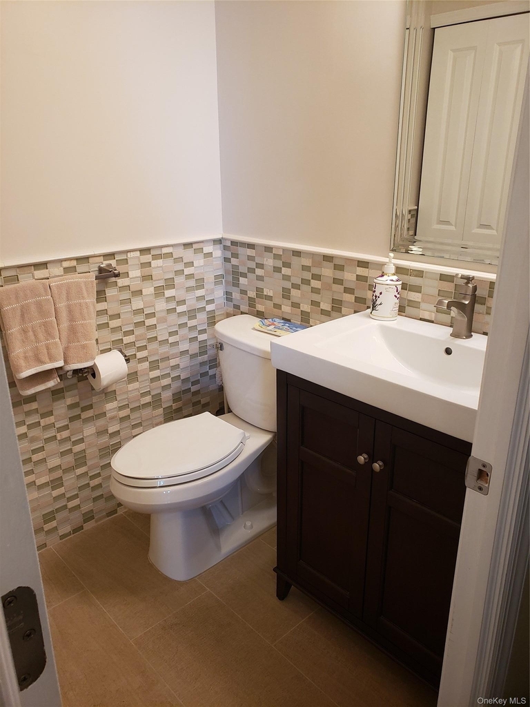 100 W Broadway - Photo 31