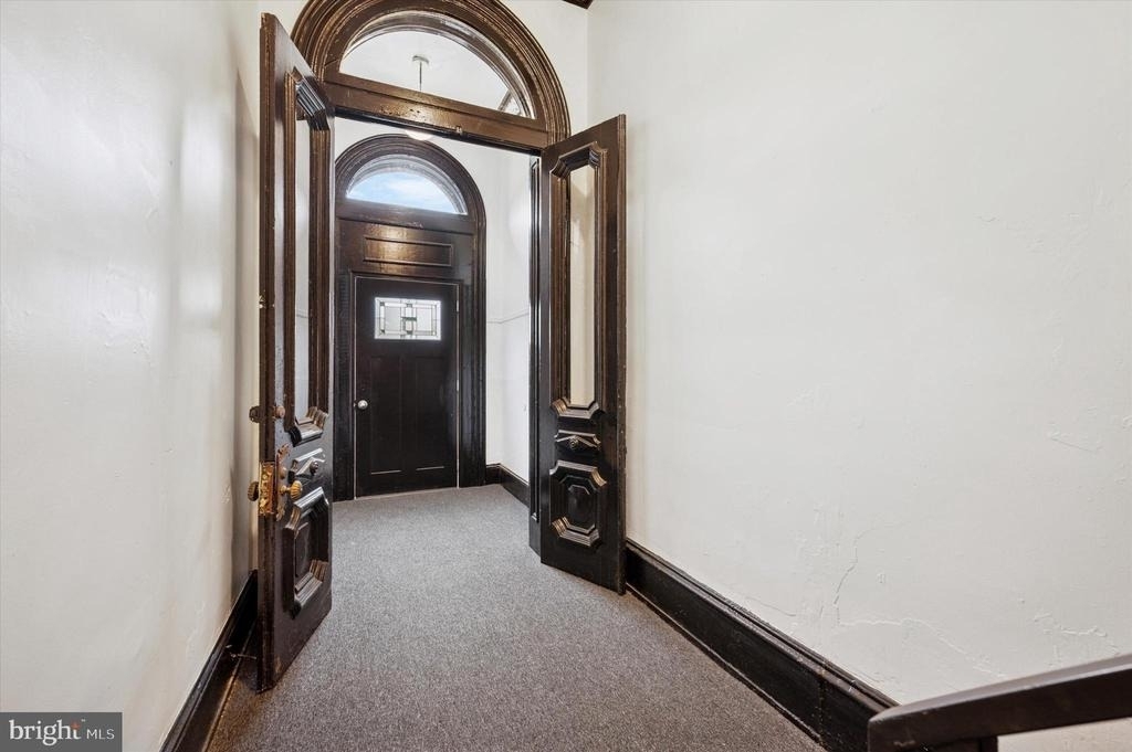 1637 W Girard Avenue - Photo 11