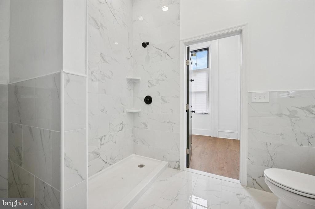 1637 W Girard Avenue - Photo 3