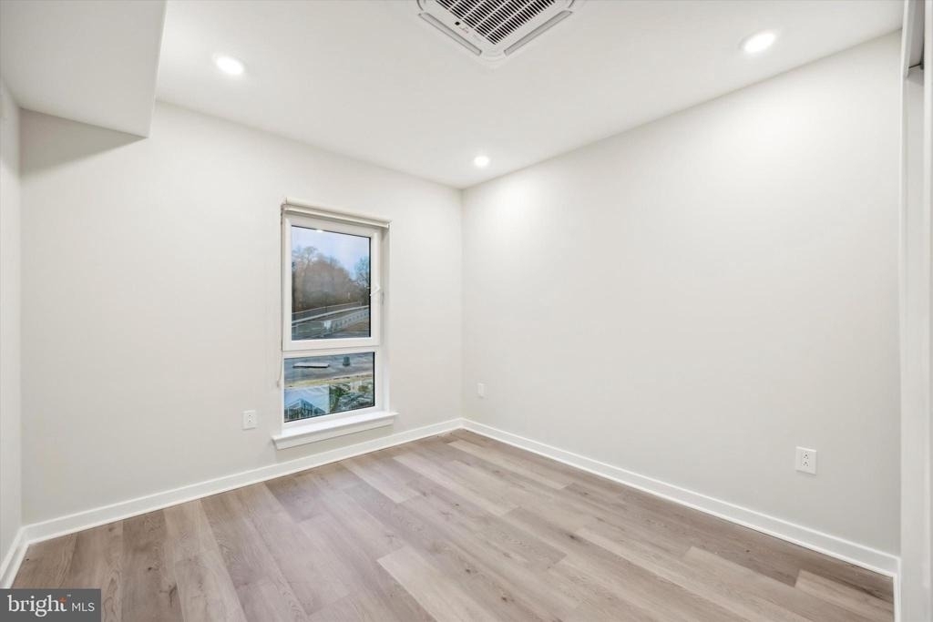 3449 Scotts Lane - Photo 3
