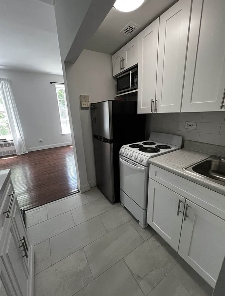 26 Gramercy Park South, Unit 2g - Photo 4