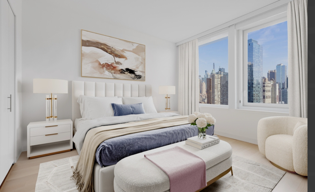 555 West 38th Street - Photo 0