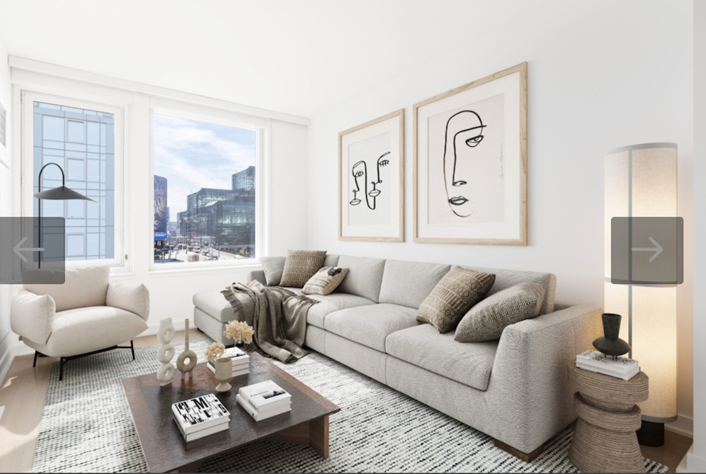 555 West 38th Street - Photo 1