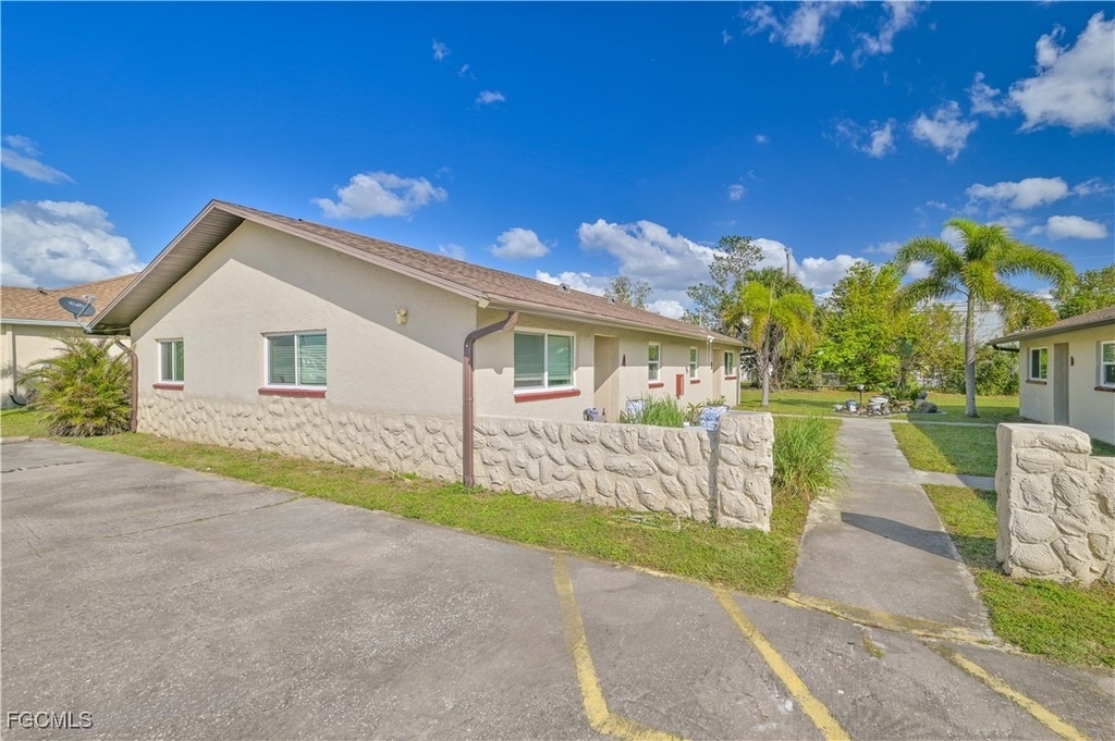 3215 Skyline Boulevard - Photo 0